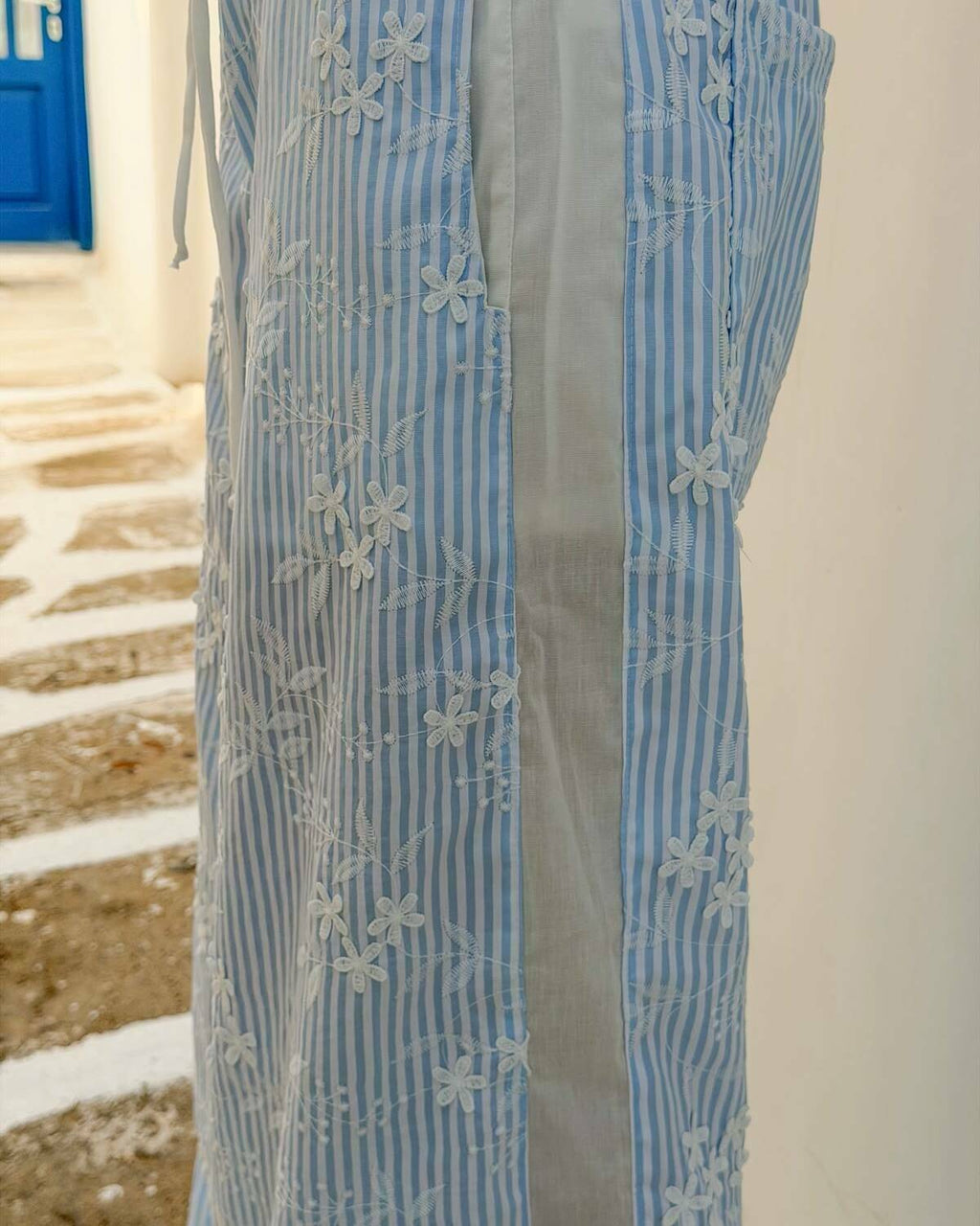 Santorini Embroidered Resort Set